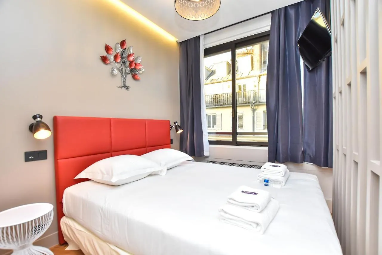 Cmg Residence Opera Paris France