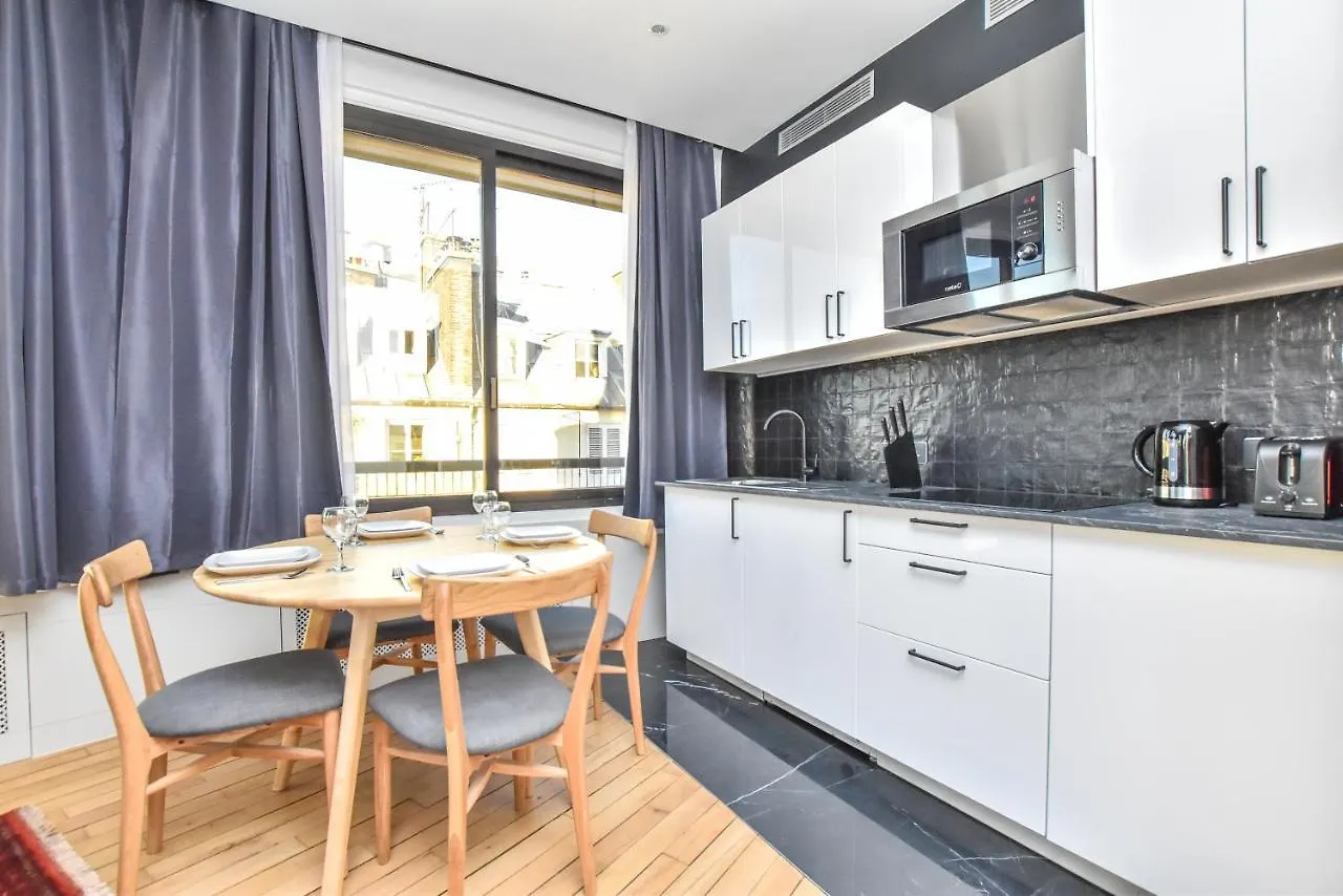 Cmg Residence Opera Paris